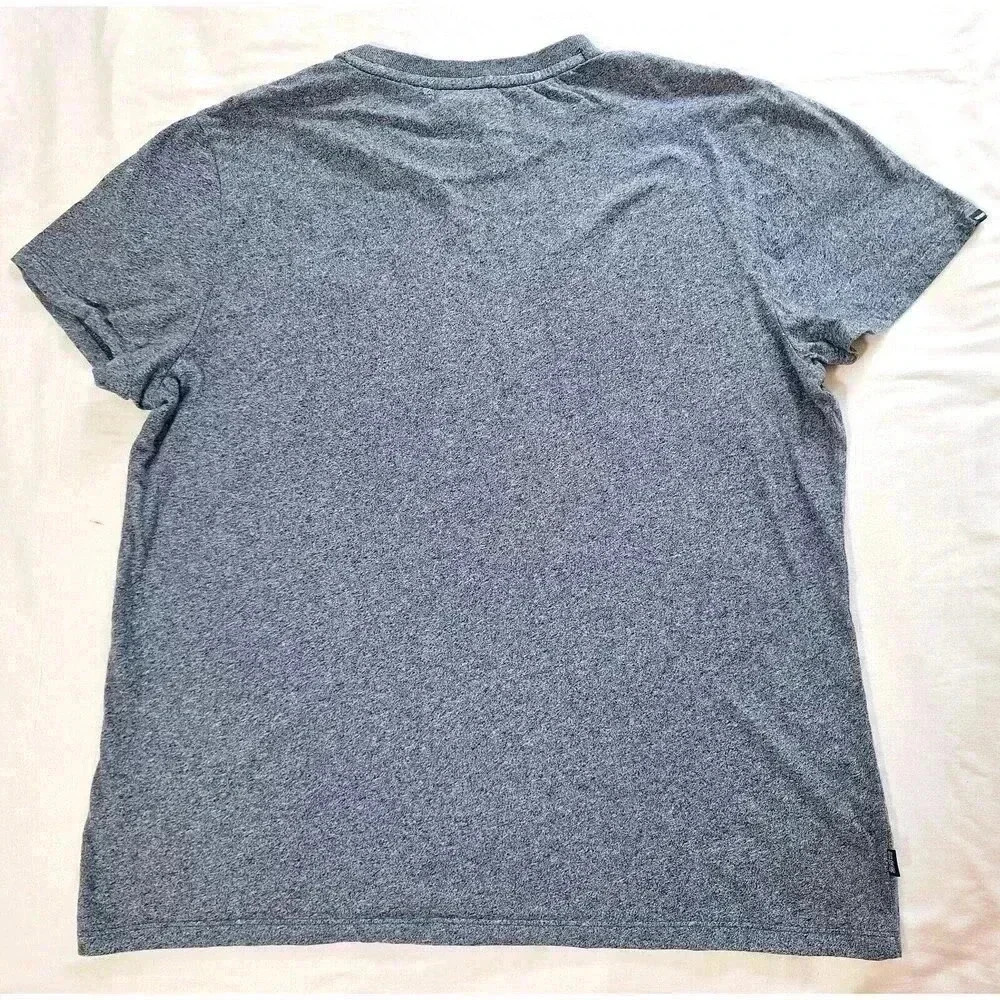 Superdry Shirt Men's Size 2XL Gray Embroidered Logo Short Sleeve‎ Cotton Tee - Picture 2 of 8
